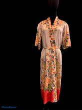 Charger l&#39;image dans la galerie, &quot; Asia &quot; robe d&#39;intérieur chinoise années 20. Taille S/M
