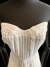 Charger l'image dans la galerie, " Colombe " Robe années 40. Taille XXS/XS
