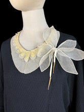 Charger l&#39;image dans la galerie, &quot;Fleur&quot;
