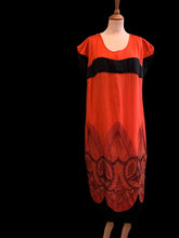 Upload image to gallery, Robe années 20. Taille L
