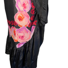 Upload image to gallery, &quot; Pink and red roses &quot; Robe en soie années 20. Taille S
