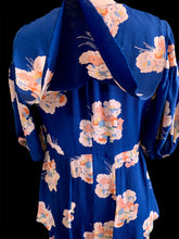 Upload image to gallery, &quot; Electric blue &quot; . Robe années 40. Taille S
