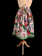 Charger l&#39;image dans la galerie, &quot; Tapestry &quot; Jupe années 50. Taille XS/S
