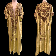 Upload image to gallery, &quot;Anis&quot; embroidered silk kaftan from the 1920s
