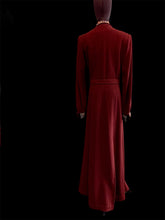 Upload image to gallery, &quot;Plum&quot; Coat from the 30s. Size S / M
