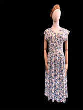 Upload image to gallery, &quot; Champêtre &quot; . robe années 40. Taille S
